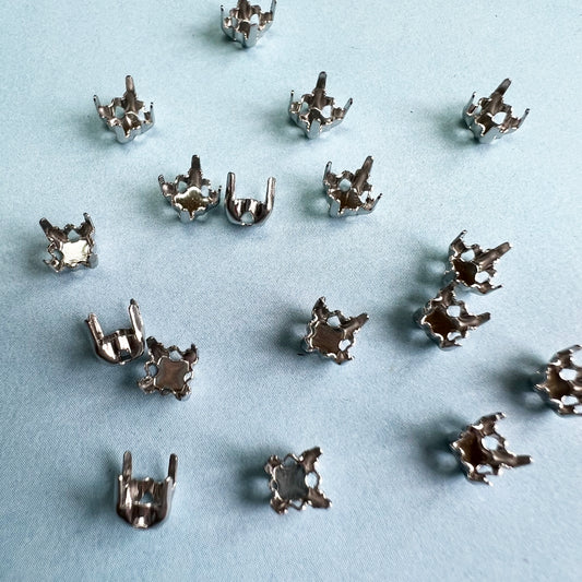 Chaton Montee Prong Setting 4mm (16ss) - 50 Pieces