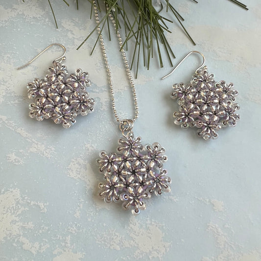 Reversible Beaded Mini Snowflakes Kit with Video Class - Pastel Purple Silver and SL Crystal AB