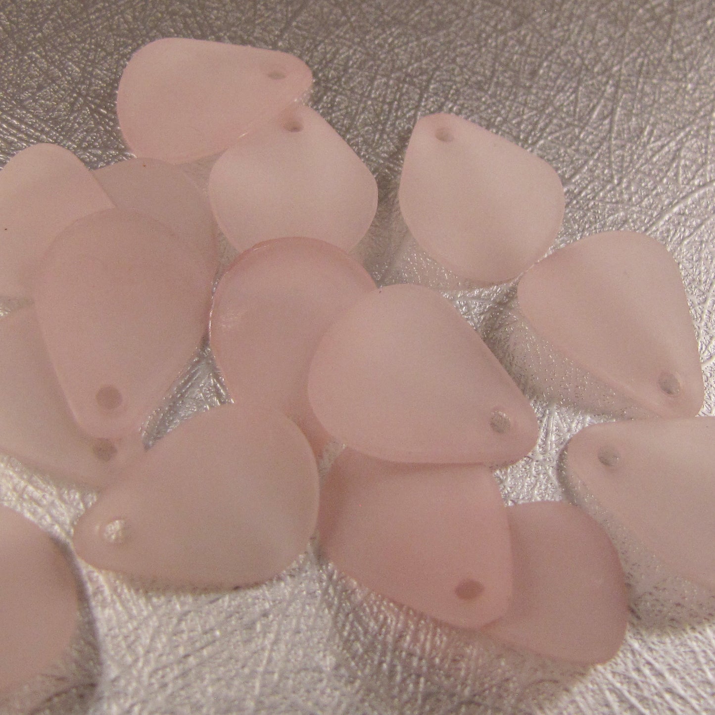 Frosted & Opaque Small Flower Petals